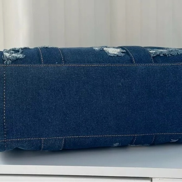 The Rip and Repair Denim Marc Jacobs Medium Tote Bag - Picture 5 of 7